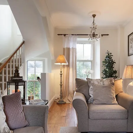 Shelbourne Georgian Townhouse Кенмар