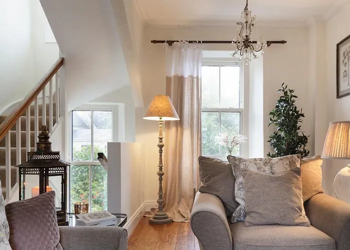 Shelbourne Georgian Townhouse קנמארה